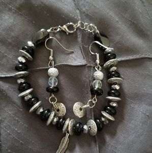 Handmade bracelet and earrings set